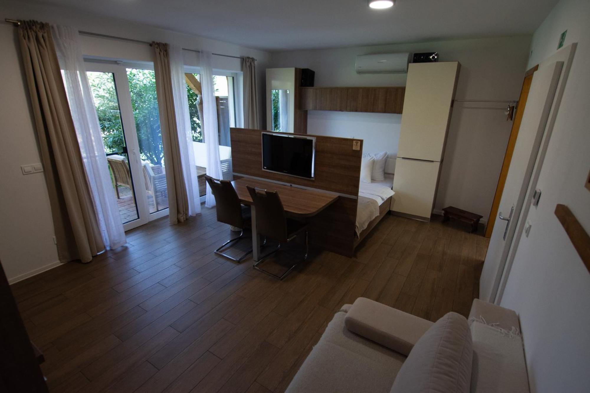Pr'Fik Apartments Kranj Cameră foto